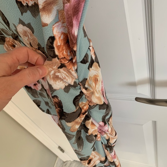 PinkBlush Light Blue Floral Maternity Dress - Picture 6 of 7